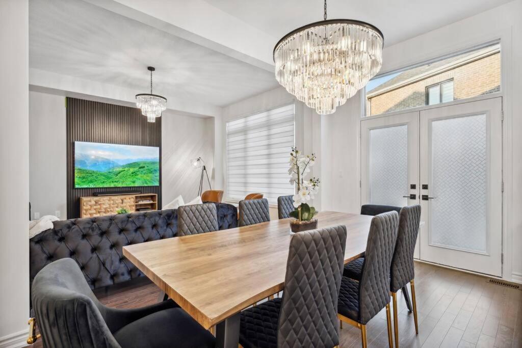 Barrie Luxe, Pool Table 6 Bedroom 6 Ba Custom Design A+ Location Екстериор снимка