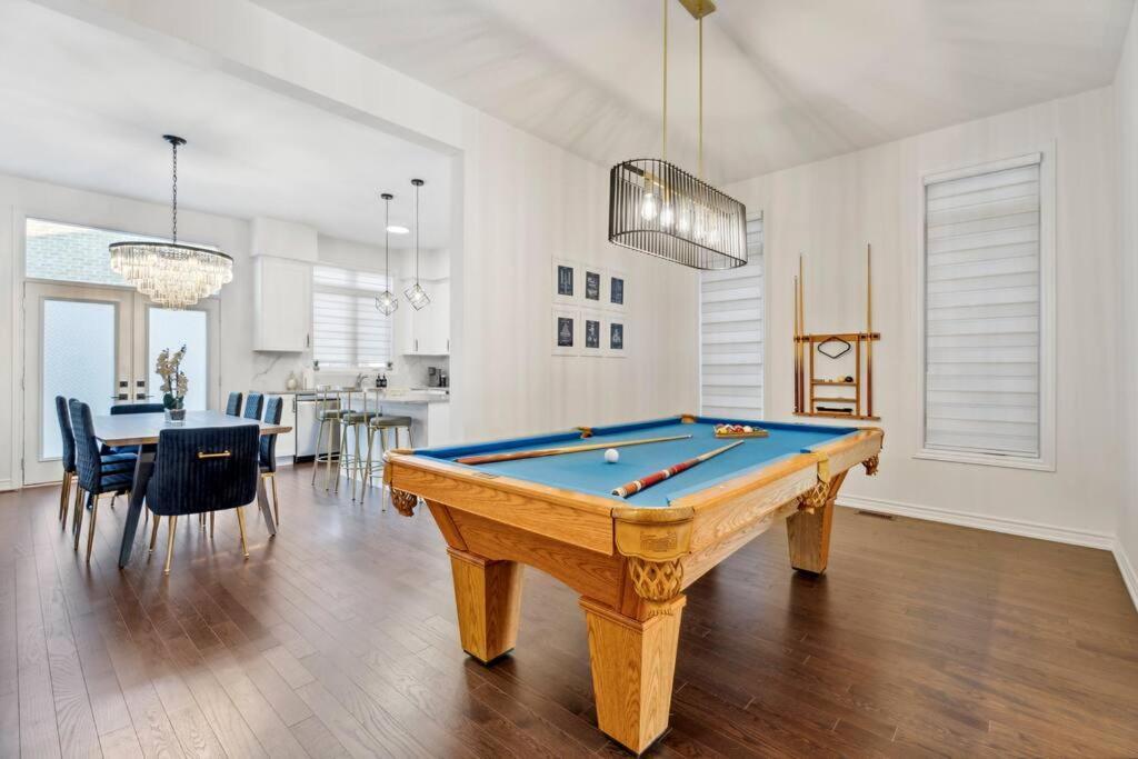 Barrie Luxe, Pool Table 6 Bedroom 6 Ba Custom Design A+ Location Екстериор снимка